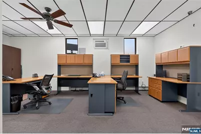521 Valley Brook Avenue Office/ Warehou #Office/ Warehou, Lyndhurst Township, NJ 07071 - Photo 4
