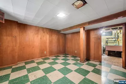 10 Greenwich Street, Bergenfield, NJ 07621 - Photo 22