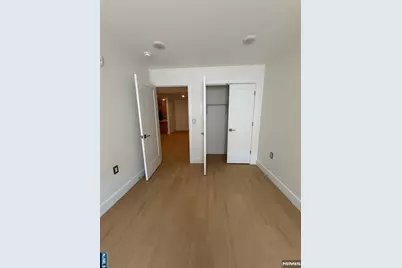 627 Valley Road E #E, Montclair, NJ 07043 - Photo 10