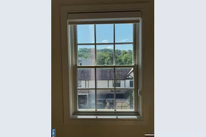 627 Valley Road E #E, Montclair, NJ 07043 - Photo 6