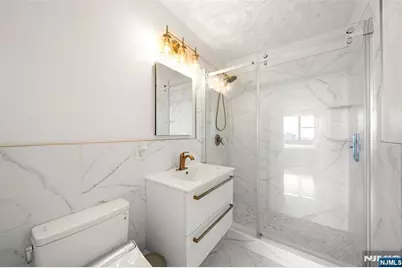 2100 Linwood 17C #17C, Fort Lee, NJ 07024 - Photo 12
