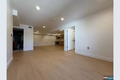 627 Valley Road D #D, Montclair, NJ 07043 - Photo 8