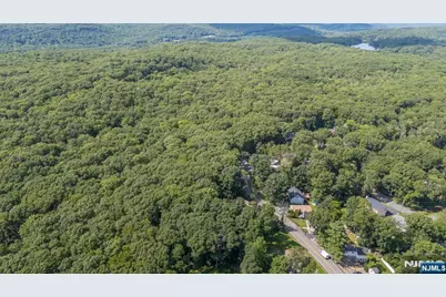 782 Brooklyn Mountain Road, Hopatcong, NJ 07843 - Photo 8