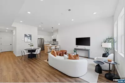 91 Union Street 8A #8A, Lodi, NJ 07644 - Photo 2