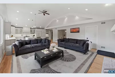 14 Congress Road, Emerson, NJ 07630 - Photo 6