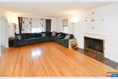 968-972 Byron Avenue, Elizabeth, NJ 07208 - Photo 2