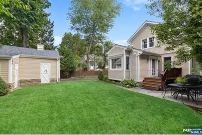 80 Large Avenue, Hillsdale, NJ 07642 - Photo 22