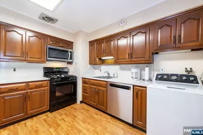 37 Susan Avenue, Midland Park, NJ 07432 - Photo 12