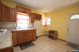 142 Orange St, Englewood, NJ 07631 - Photo 10