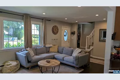 134 Manhattan Avenue, Waldwick, NJ 07463 - Photo 2