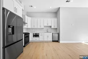 126 De Kalb Ave A, Jersey City, NJ 07306 - Photo 6