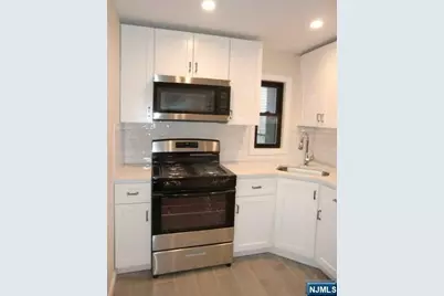 482 Broad Avenue #7, Leonia, NJ 07605 - Photo 12