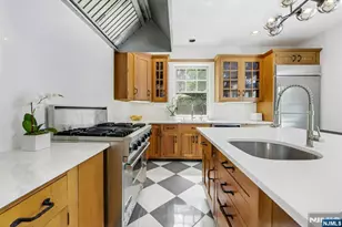78 Franklin St, Englewood, NJ 07631 - Photo 18