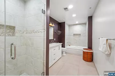 135 Abbie Court, Guttenberg, NJ 07093 - Photo 26