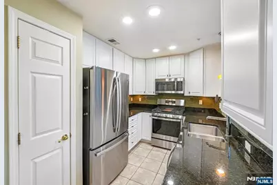 135 Abbie Court, Guttenberg, NJ 07093 - Photo 12