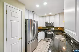 135 Abbie Ct, Guttenberg, NJ 07093 - Photo 12