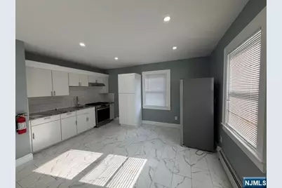 225 E 19th Street 2nd #2nd, Paterson, NJ 07524 - Photo 4