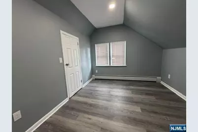225 E 19th Street 2nd #2nd, Paterson, NJ 07524 - Photo 10