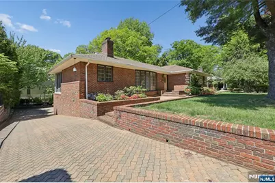 12 Beverly Road, Englewood Cliffs, NJ 07632 - Photo 32