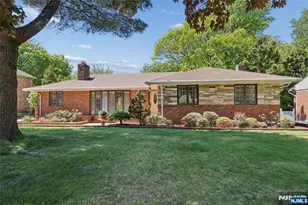 12 Beverly Rd, Englewood Cliffs, NJ 07632 - Photo 1