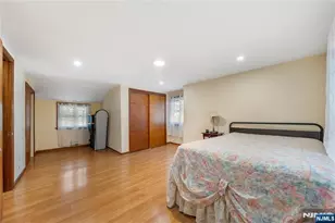 44 Sunnyside Rd, West Orange Township, NJ 07052 - Photo 14