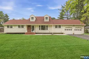 628 Lamanna Dr, River Vale Township, NJ 07675 - Photo 1
