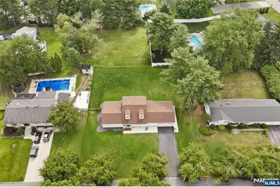 628 Lamanna Drive, River Vale Township, NJ 07675 - Photo 2