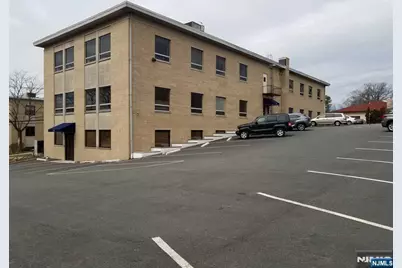 111 Charlotte Place 201A #201A, Englewood Cliffs, NJ 07632 - Photo 2