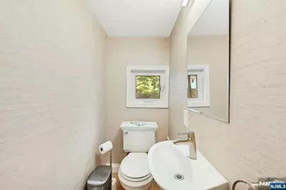31 4th Street, Park Ridge, NJ 07656 - Photo 10