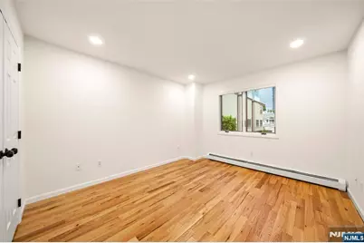 157 English Street, Fort Lee, NJ 07024 - Photo 16