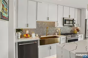 3 Horizon Rd, Fort Lee, NJ 07024 - Photo 14