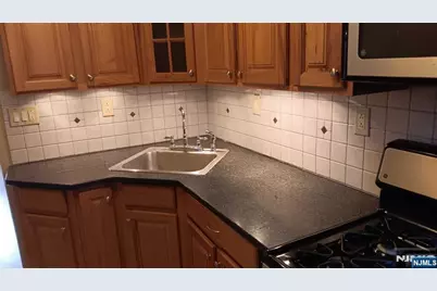 112 A Hastings Avenue, Rutherford, NJ 07070 - Photo 4