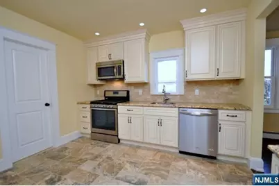 179 Scharer Avenue, Northvale, NJ 07647 - Photo 8