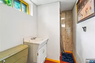 425 Beech Ave, Paramus, NJ 07652 - Photo 26