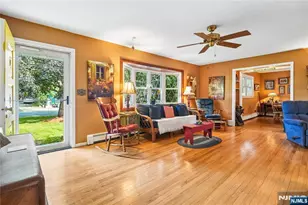 425 Beech Ave, Paramus, NJ 07652 - Photo 4