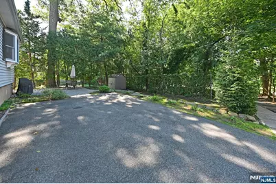 79 Westend Avenue, Westwood, NJ 07675 - Photo 20