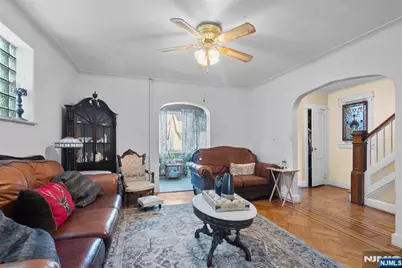 371 Park Avenue, Fairview, NJ 07022 - Photo 4