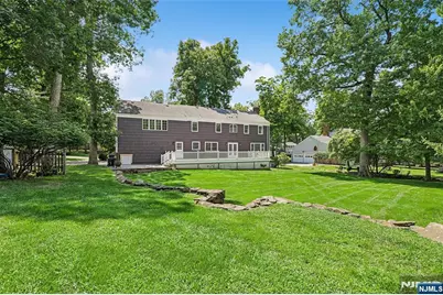 15 Byron, North Caldwell, NJ 07006 - Photo 34