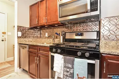 25 Grand Avenue 2J #2J, Hackensack, NJ 07601 - Photo 22