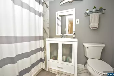 25 Grand Avenue 2J #2J, Hackensack, NJ 07601 - Photo 28