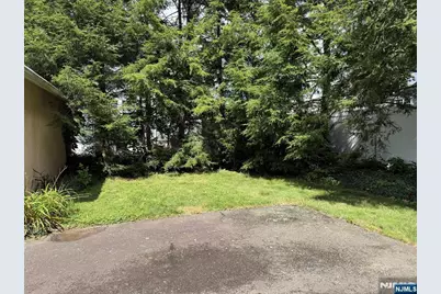 55 Thoma Avenue, Maywood, NJ 07607 - Photo 16