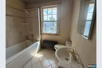 55 Thoma Avenue, Maywood, NJ 07607 - Photo 12