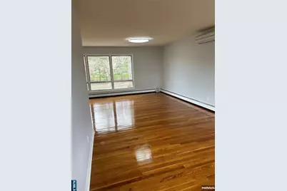 1032 Glen Road, Fort Lee, NJ 07024 - Photo 6