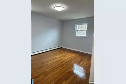 1032 Glen Road, Fort Lee, NJ 07024 - Photo 6