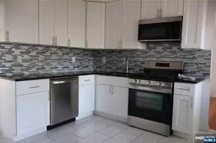 1032 Glen Rd, Fort Lee, NJ 07024 - Photo 12