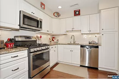 73 Konight Court, Mahwah, NJ 07430 - Photo 12
