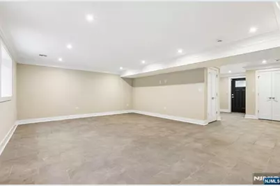 211 Warwick Avenue 1 #1, Fort Lee, NJ 07024 - Photo 26