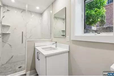 211 Warwick Avenue 1 #1, Fort Lee, NJ 07024 - Photo 22