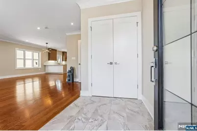 211 Warwick Avenue 1 #1, Fort Lee, NJ 07024 - Photo 2