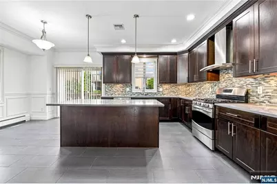 215 4th Street A #A, Palisades Park, NJ 07650 - Photo 16